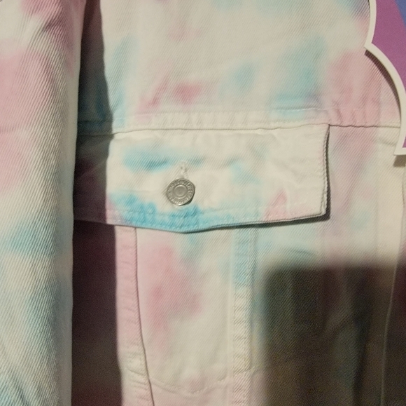 Levi's Pride Tie Dye USE YOUR VOICE Denim LGBTQ Trucker Jacket Men's Size XL - Picture 6 of 7